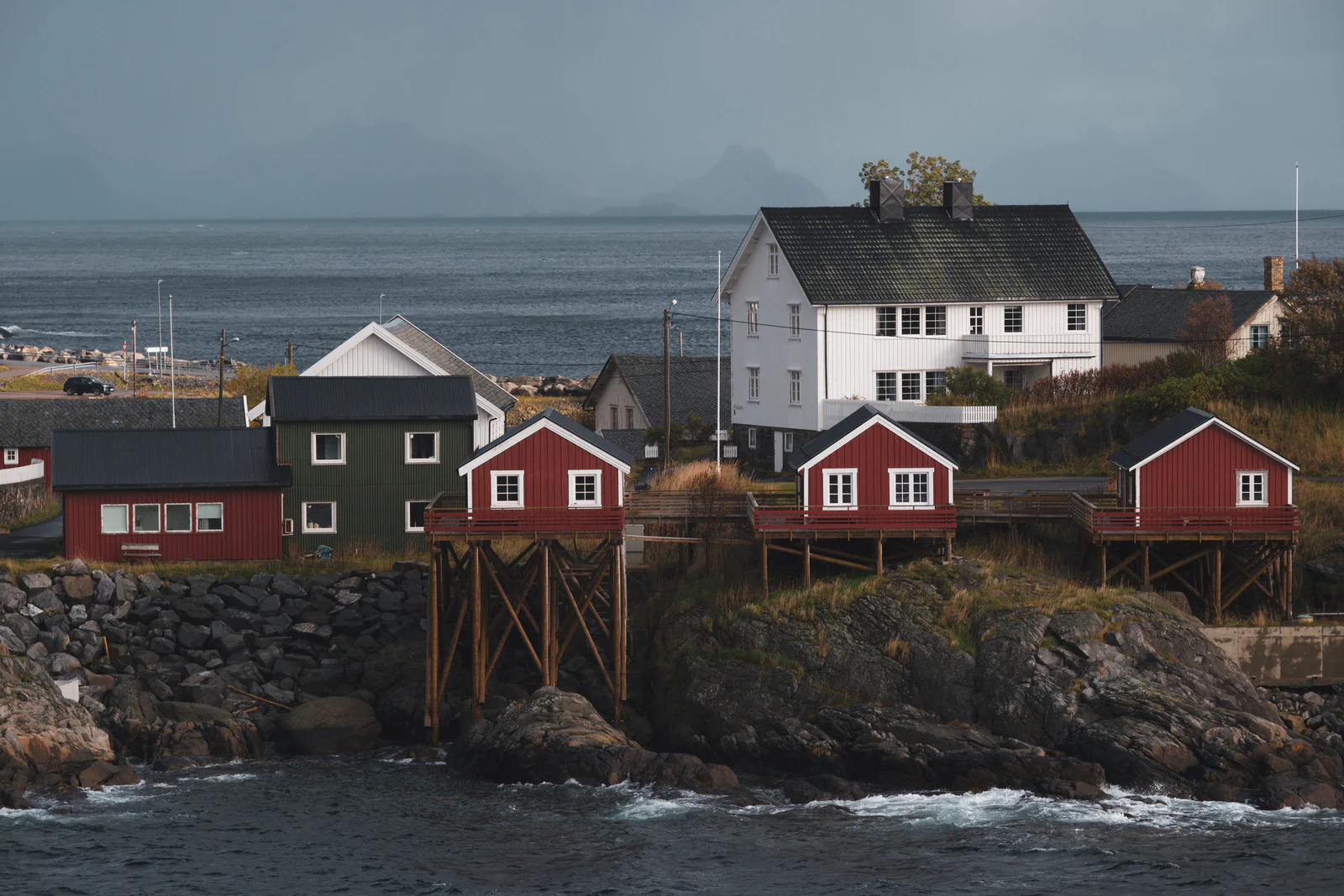 Houses on stilts above the rocks
